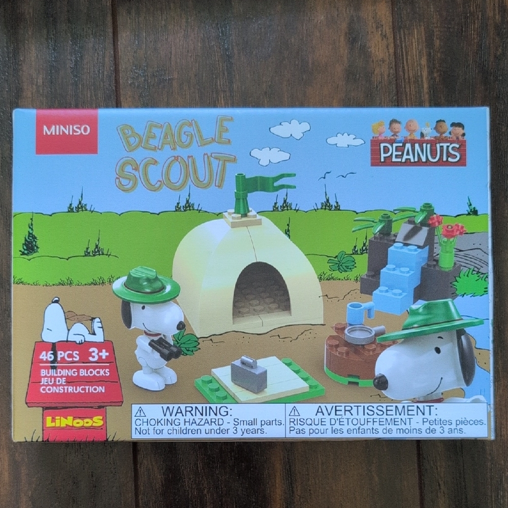 NIB Miniso Peanuts Beagle Scout Building Blocks Set
